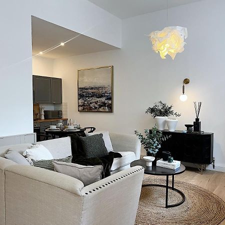 Todmorden Town Centre Apartment Kültér fotó