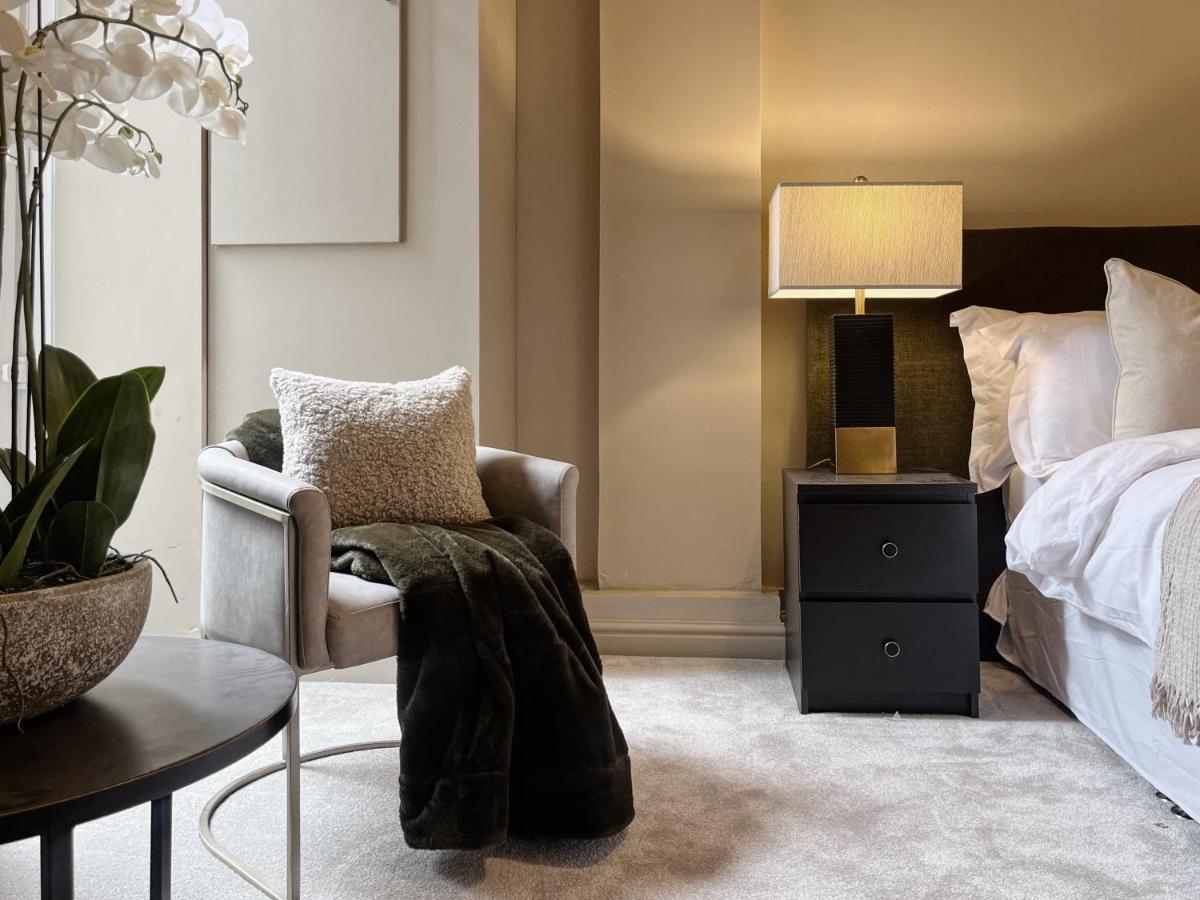 Todmorden Town Centre Apartment Kültér fotó