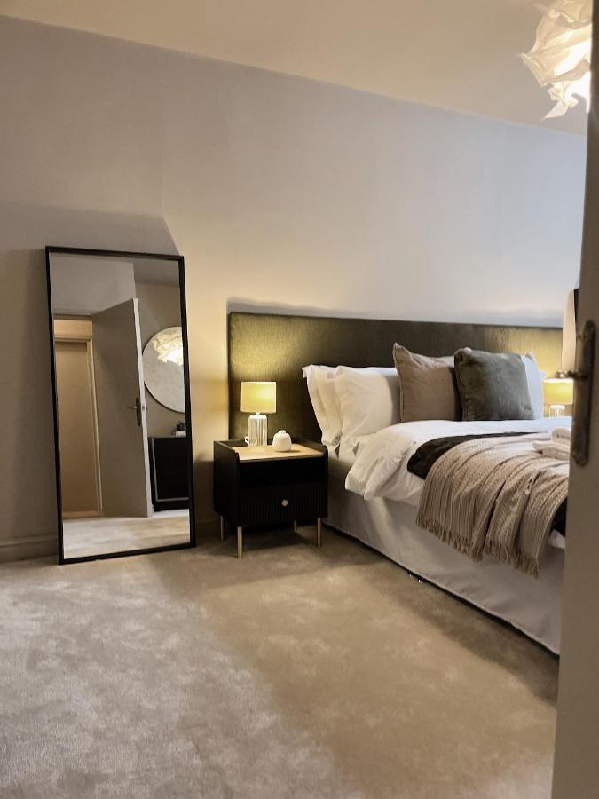 Todmorden Town Centre Apartment Kültér fotó