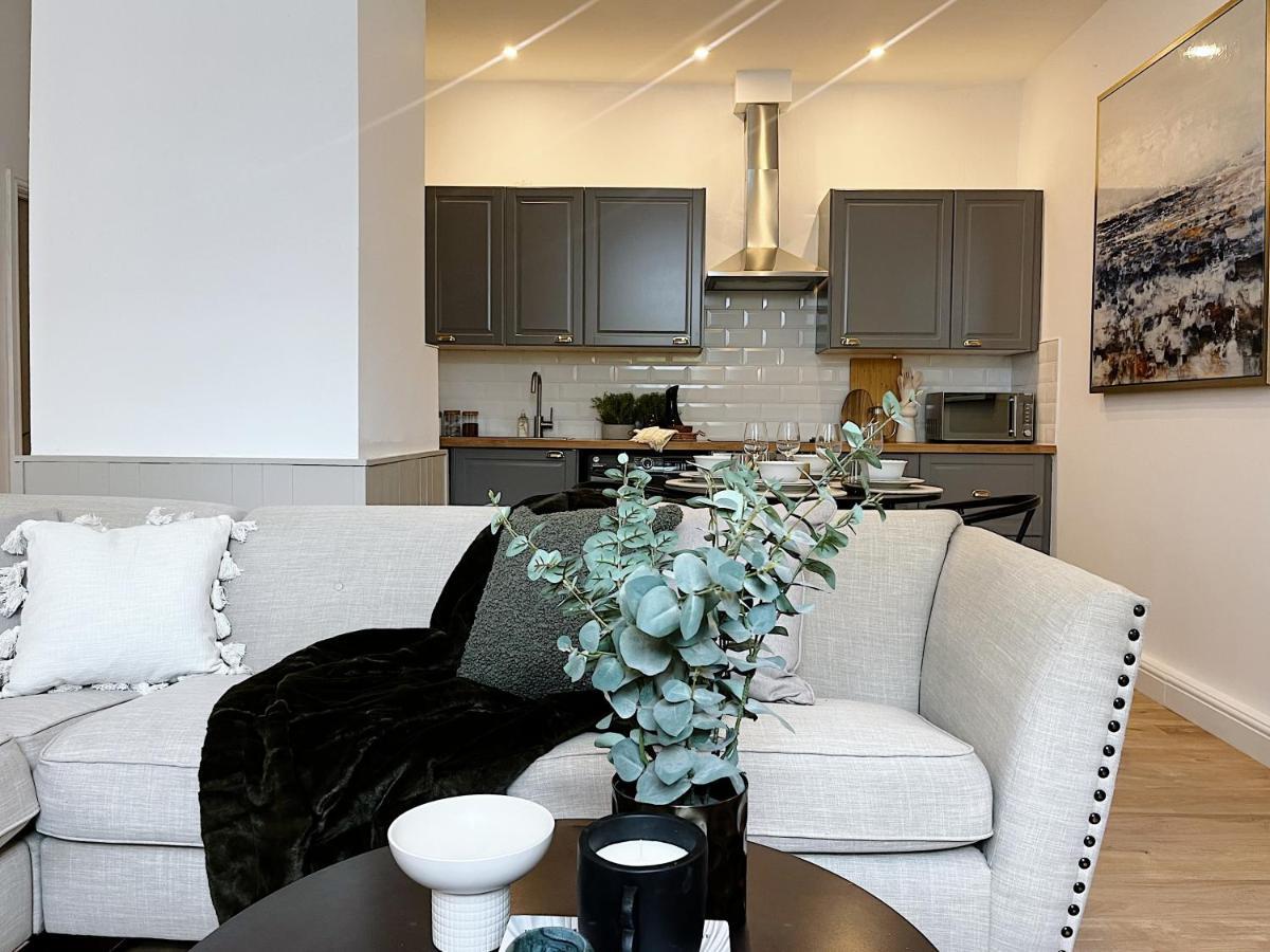 Todmorden Town Centre Apartment Kültér fotó